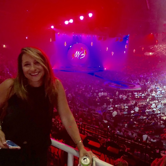 Meet your Posher, Michelle - Picture 1 of 1